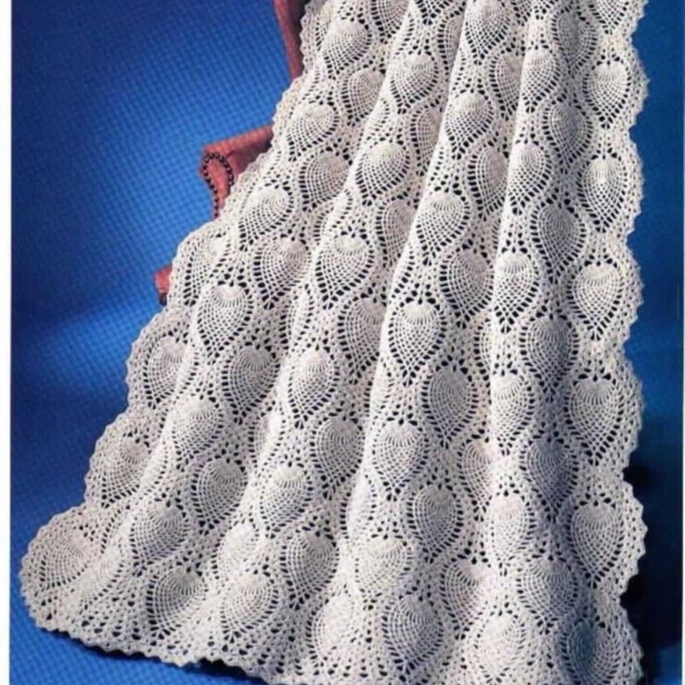Handmade Crochet Blanket Pineapple Welcome Print in White great condition